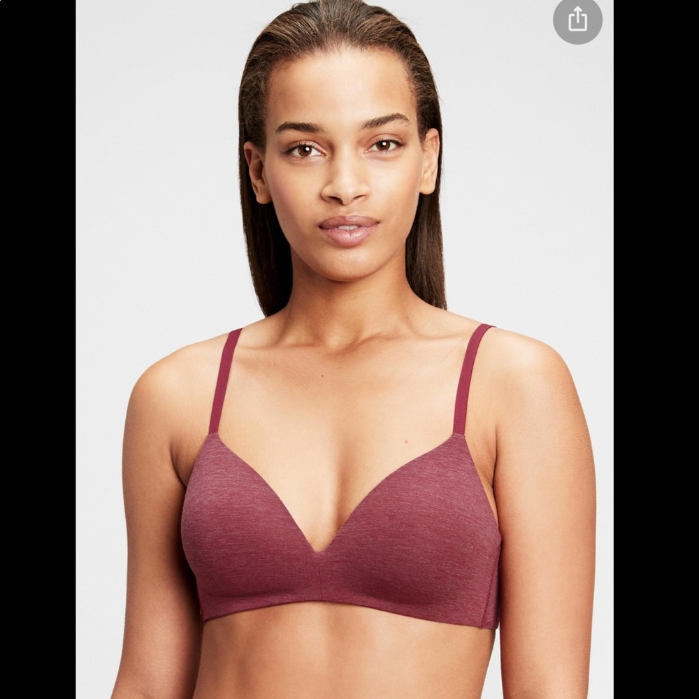Gap Breathe Wireless Bra